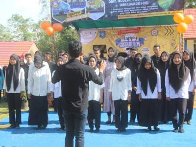 ACARA PERPISAHAN KELAS XII TAHUN AJARAN 2021 - 2022 11