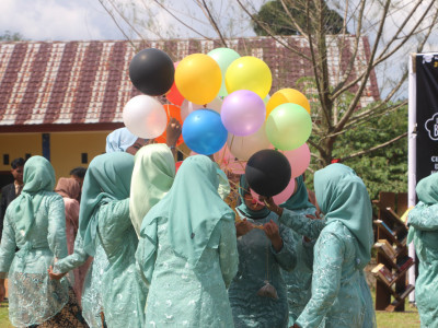 ACARA PERPISAHAN KELAS XII TAHUN AJARAN 2021 - 2022 17